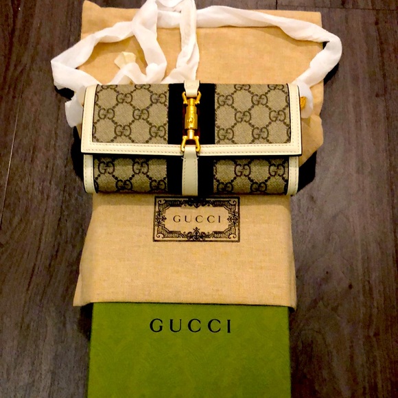 Beautiful Gucci clutch - Picture 1 of 2